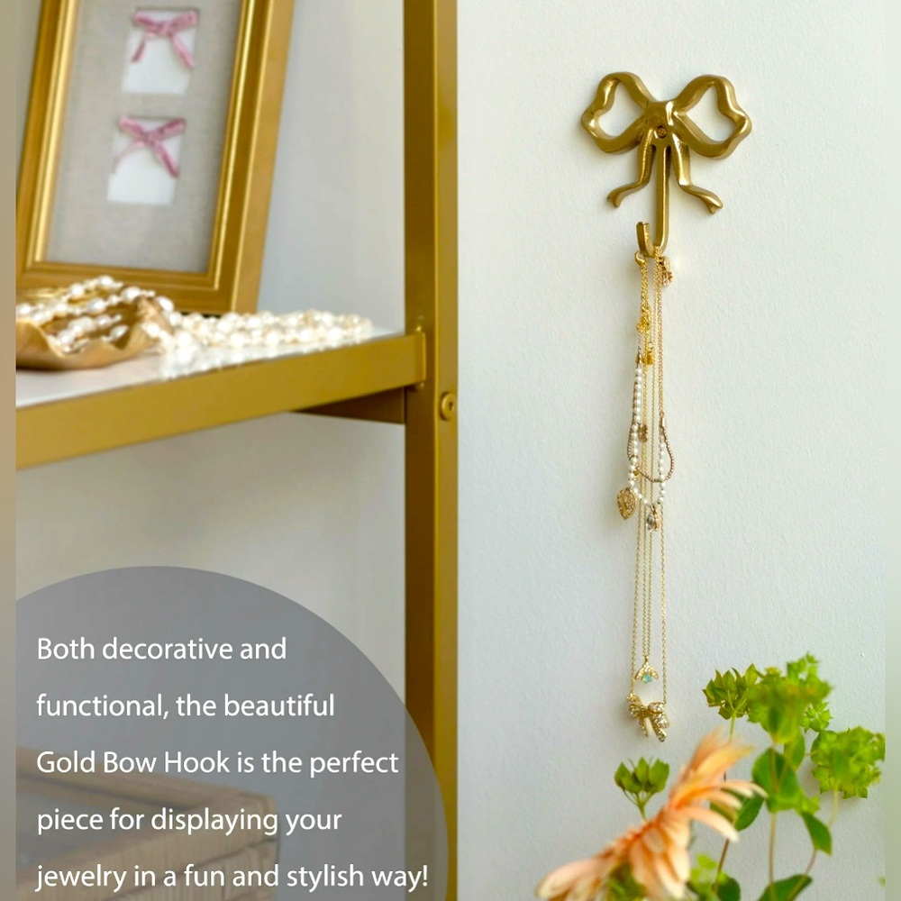 Elegant Gold Bow Wall Hook